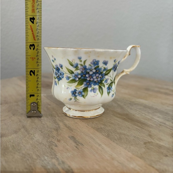 Vintage Royal Albert Bone China Flower of The Month July Teacup - Picture 3 of 6
